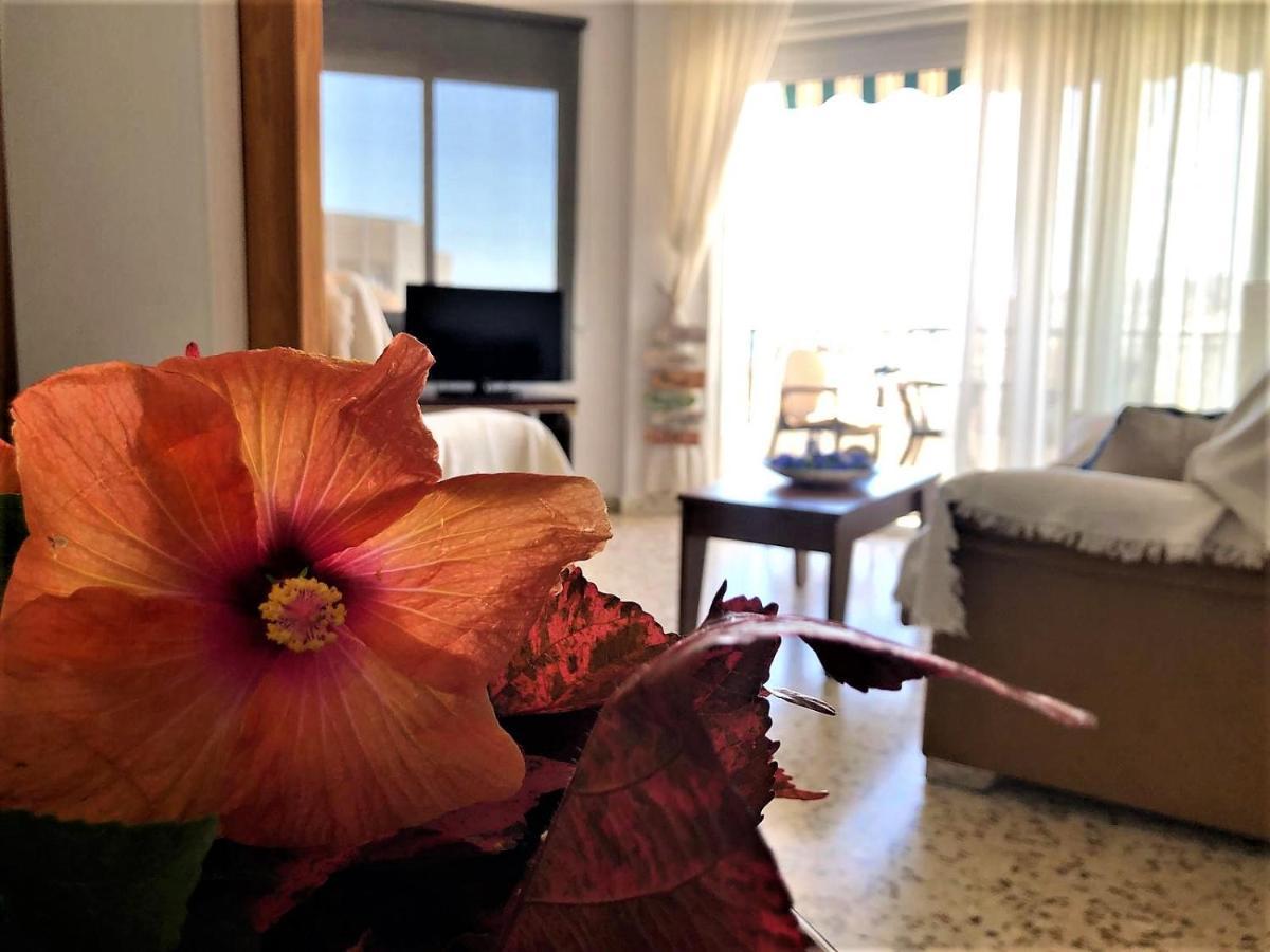 Salute To The Sea Apartment Nerja Exterior photo